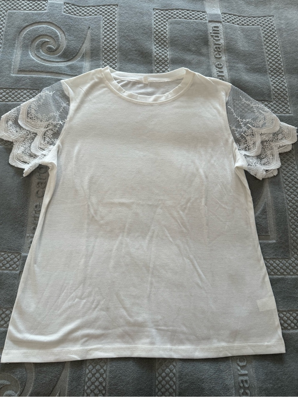 Women’s Lace Sleeve Tee - White